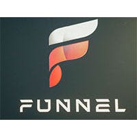 決定企業のロゴ
