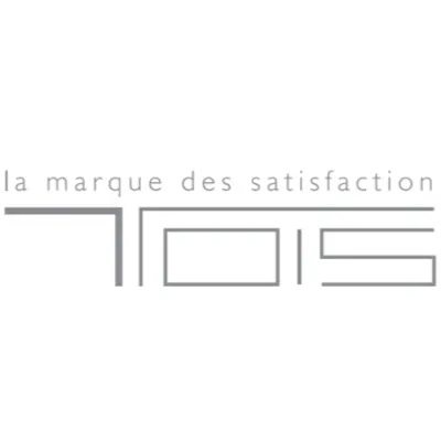 トロワ