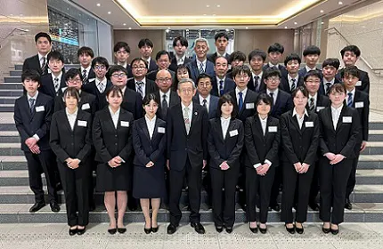 30名の新入社員をお迎えしました。