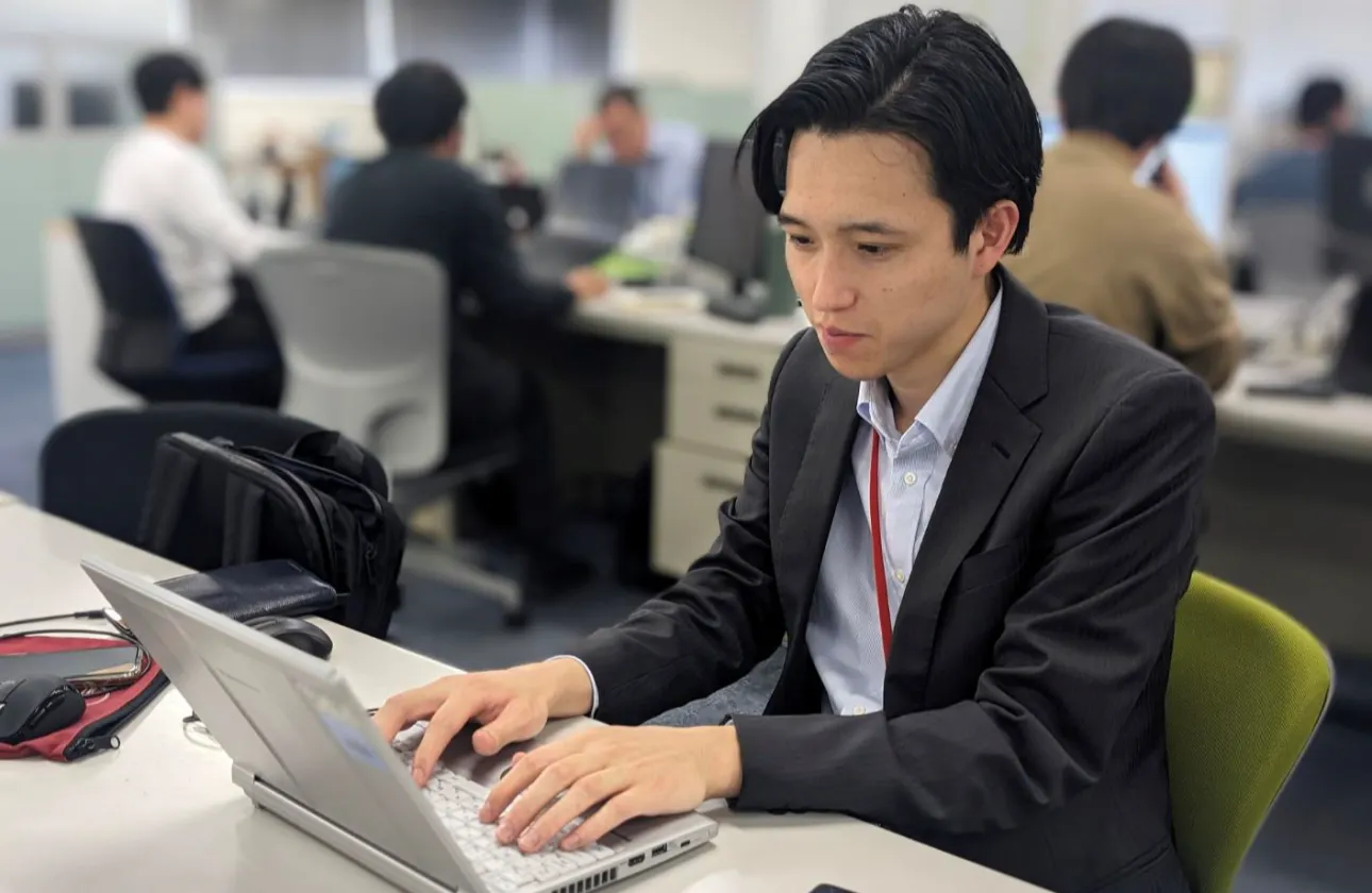 論理的に考えることで着実にゴールに近づいていく感覚や、協議や交渉を繰り返しながら、その中で最適解を見つける作業がやりがいだと思っています。