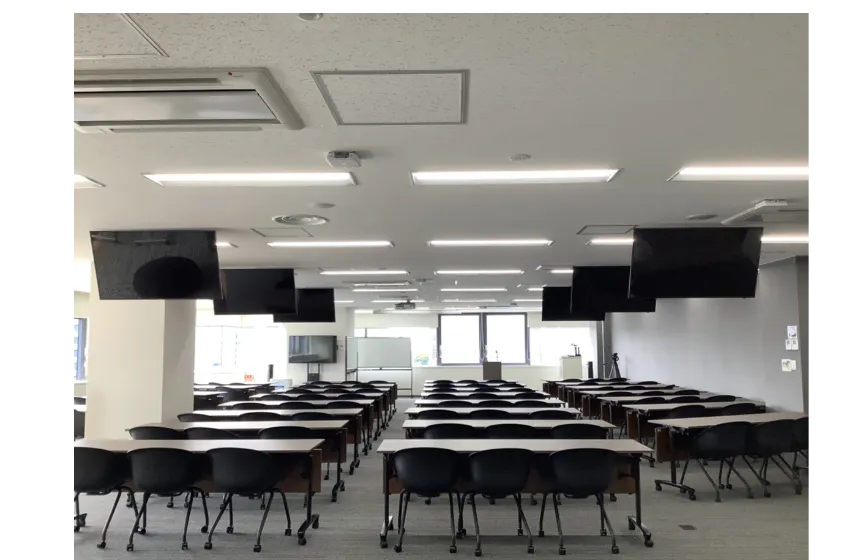 各種社内研修を行い、知識・スキルの向上を図っています。また、お客様向けに定例セミナーや無料相談会も開催しています。