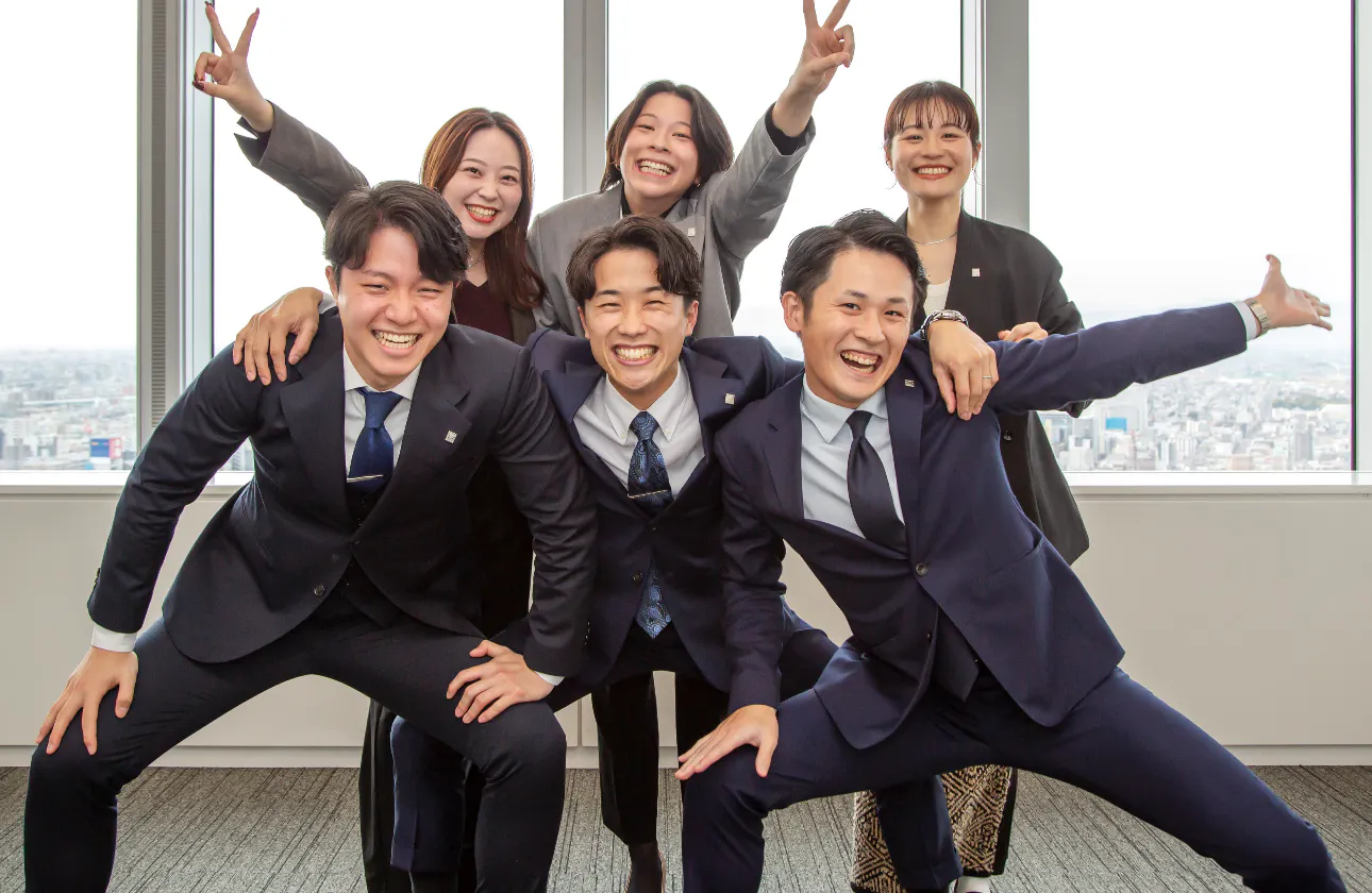 ナカジツの新卒採用を担当している新卒採用室です!
様々なイベントで皆様とお話できますことを楽しみにしております!!