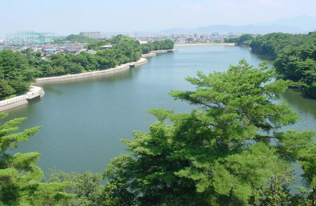 水と緑のまちで”くつろぎ”のある暮らし