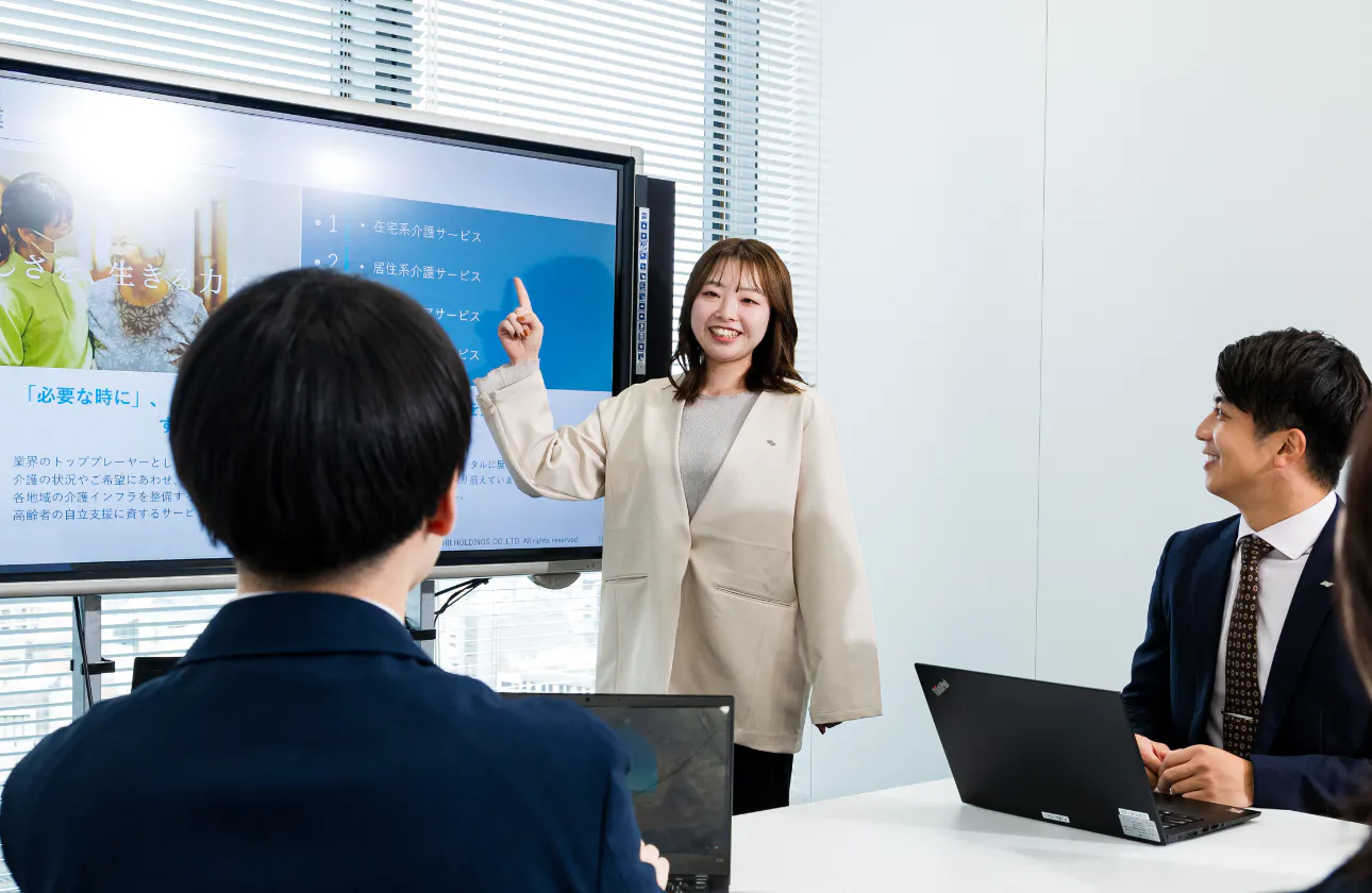 あなたが”キャリア”と”働く人”を選ぶ～コース別採用スタート～