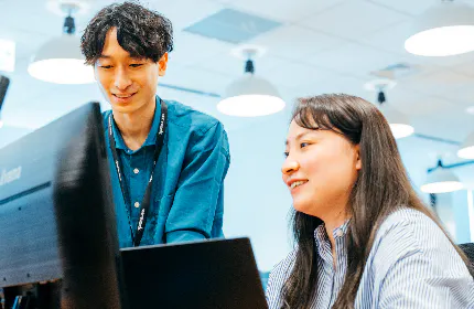 【従業員数に対するエンジニア比率70%】平均3〜4名のチームで案件に参画