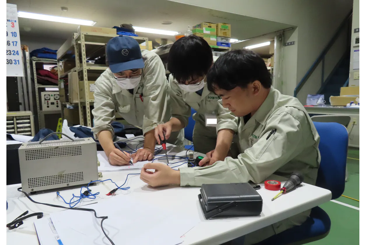 いろいろな装置や仕組みに好奇心、探求心を持って自ら学び、チャレンジしてください!