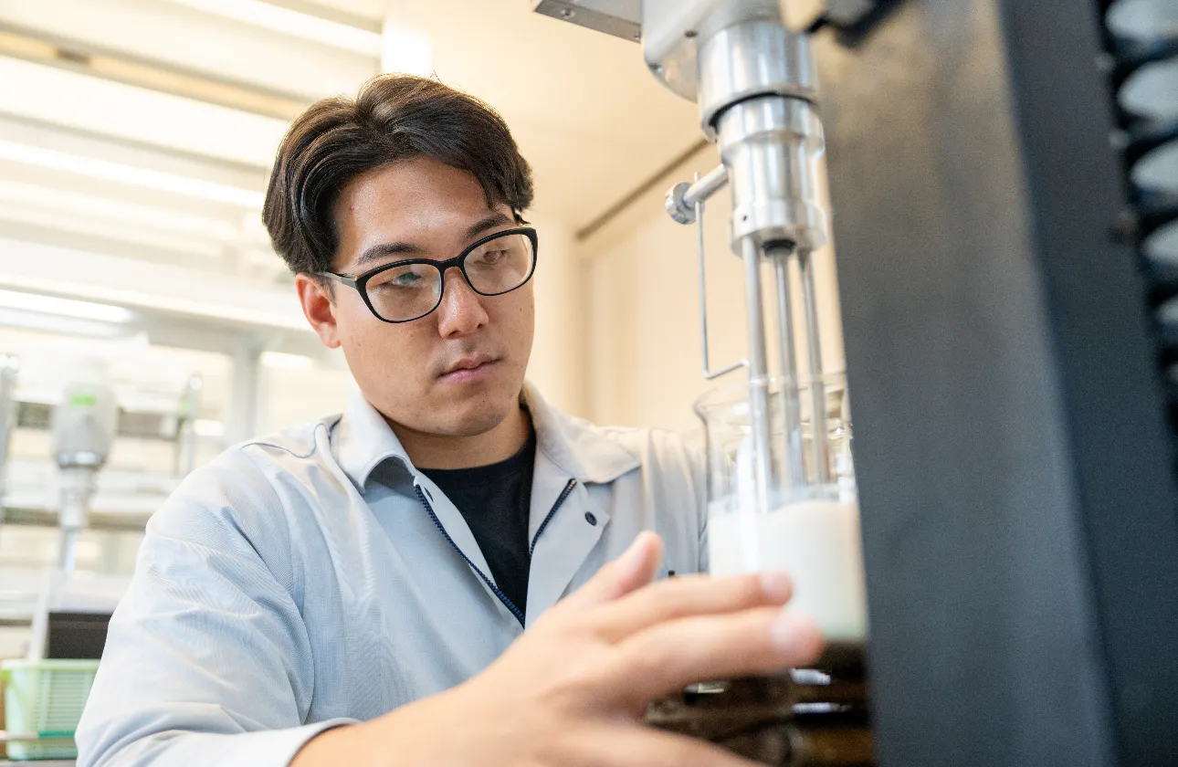 【化学品研究職①】 研究開発で社会に価値を生み出す