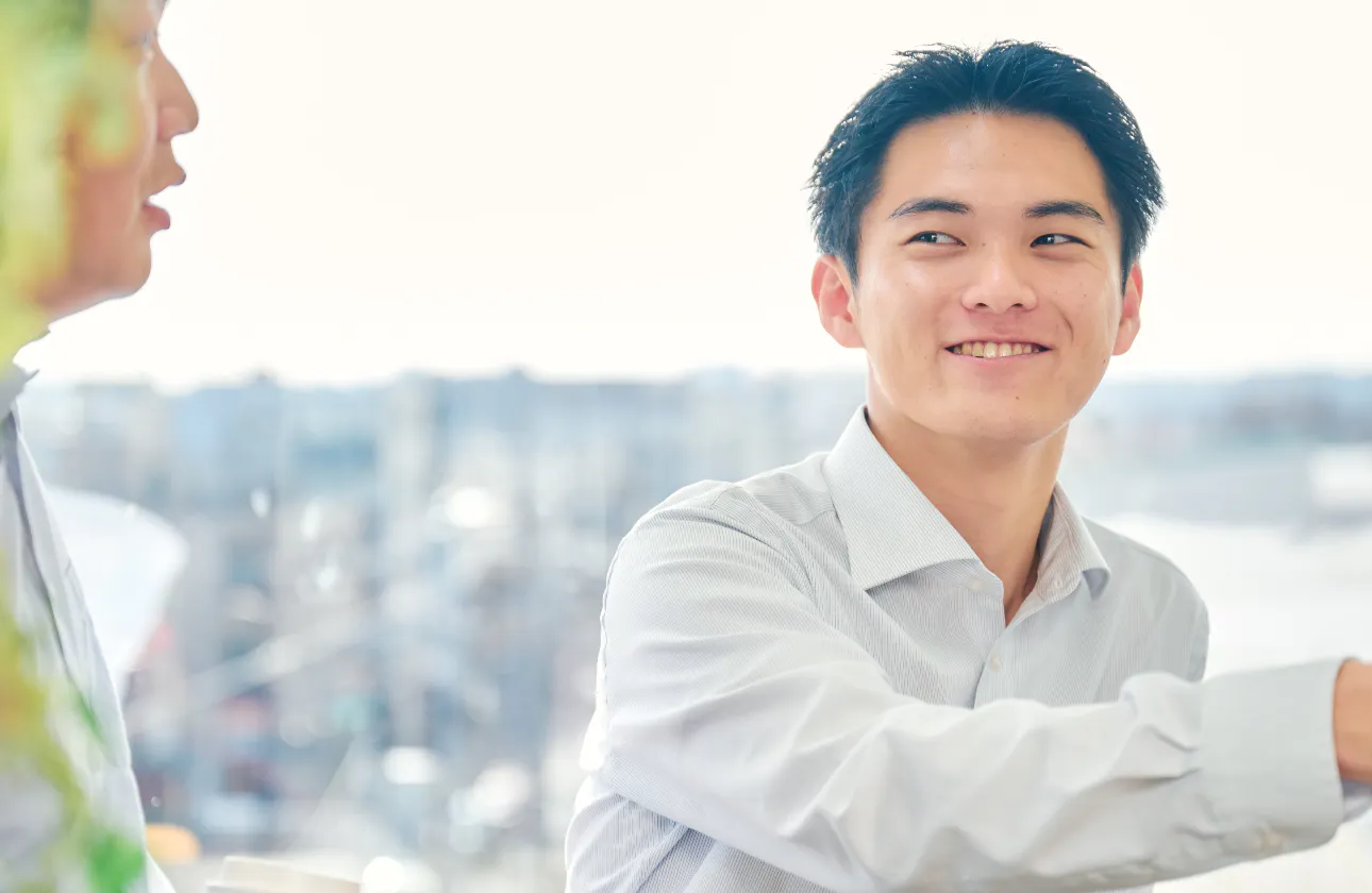 平均年齢33歳!年齢にかかわらず裁量がある場所です