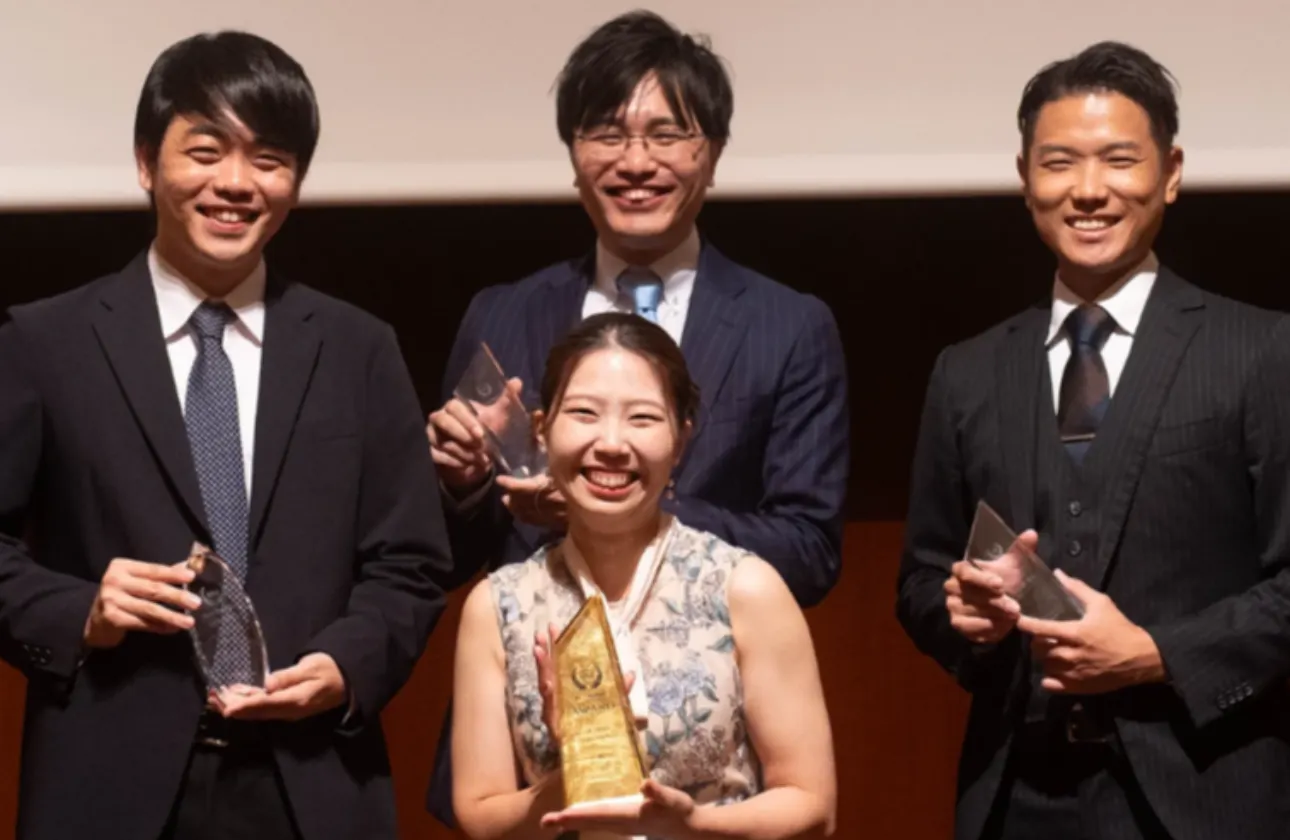 実力次第で入社1年以内で大幅年収アップや昇級も！