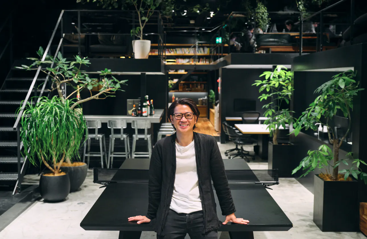 トゥモローゲートは、魅せかけじゃなく“本物のブランド”をつくる会社です