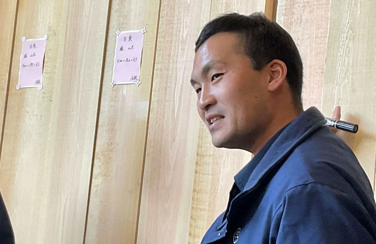 木材オークション=市場でかかせないコーディネーター役!競り子になってみませんか?②