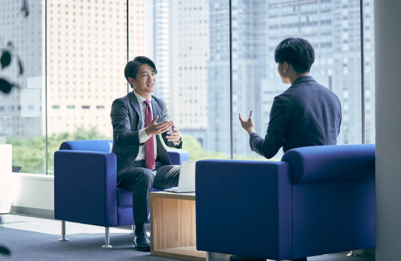 Solvvyの特徴1.コンサルファームと事業会社の両側面が経験できる!