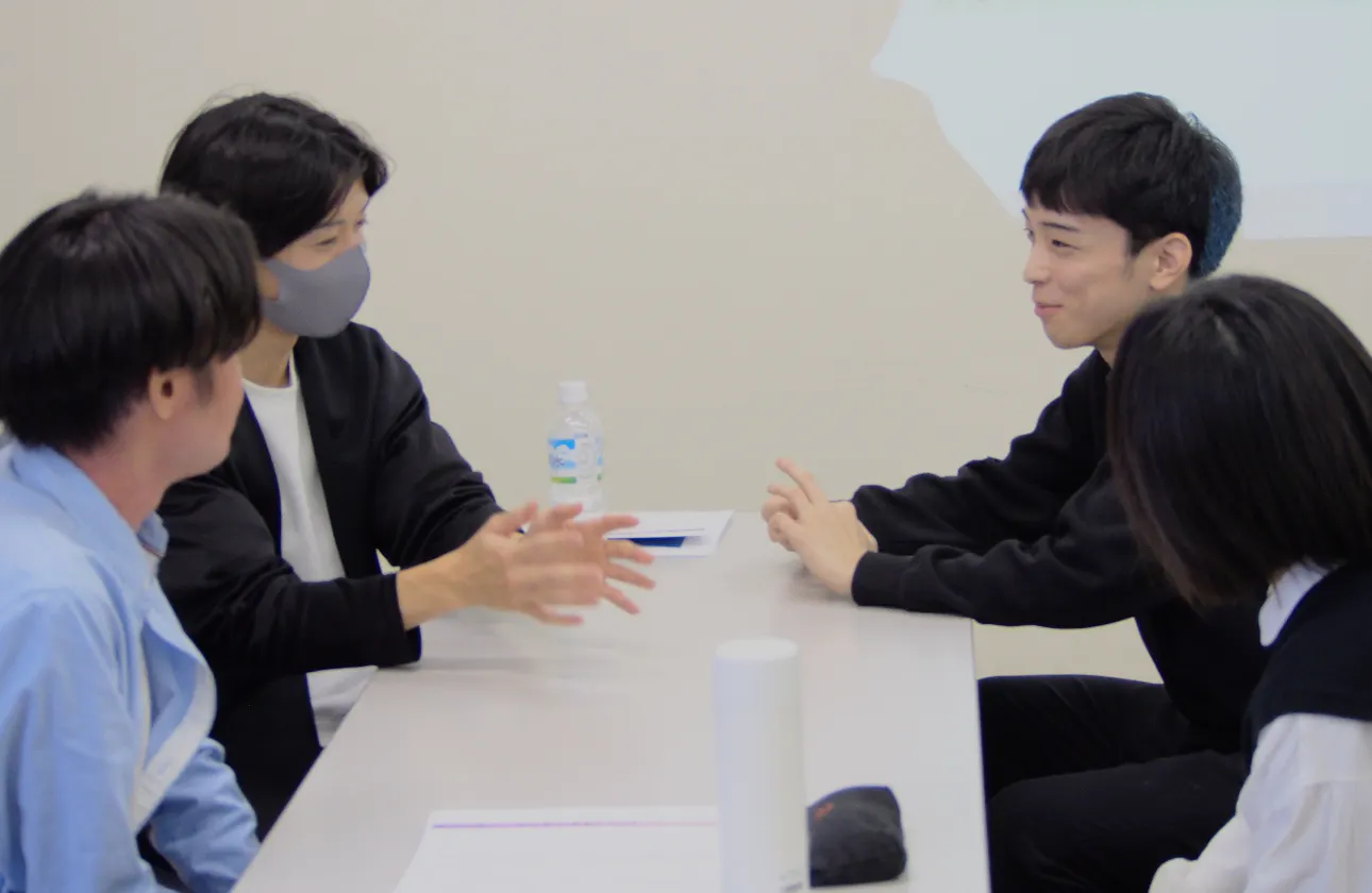 \Instagramと人事ブログやってます!/