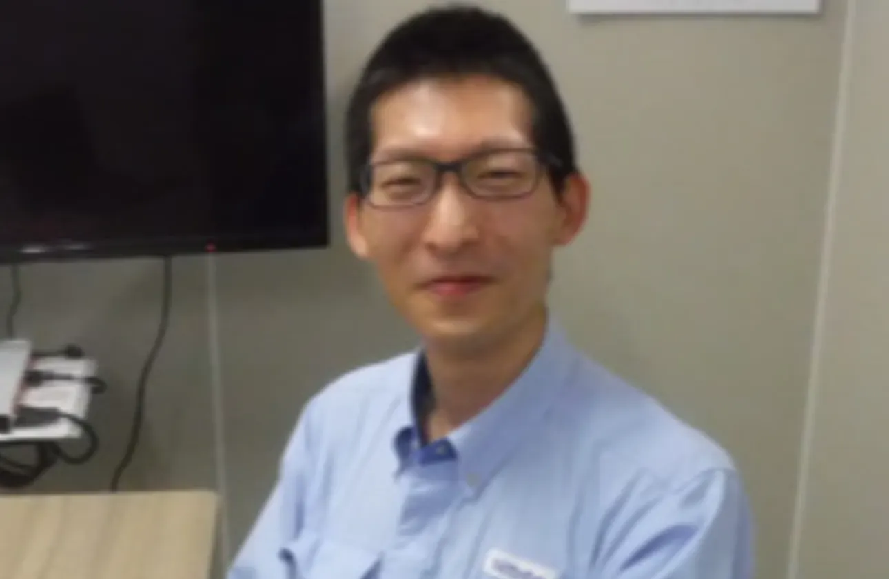 【若手機電系先輩社員】ガラス溶融炉制御システムの設計・生産技術部 エンジニアリンググループ所属 2022年入社