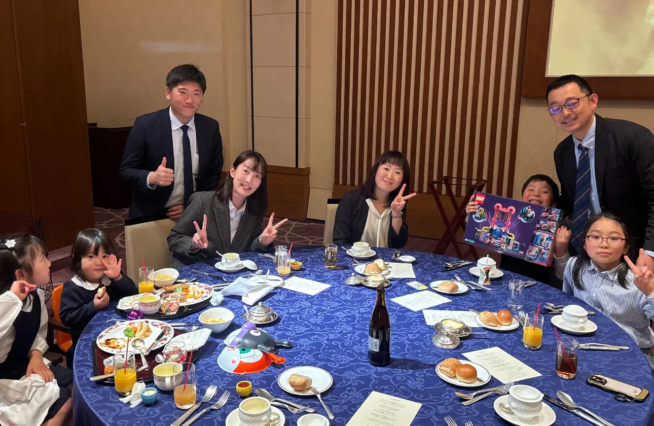 【社内風土】部活動・社員旅行・家族会も実施!「全員の顔がわかる会社」フラットな社風と働きやすさ。心理的安全性があるからこそ、若手がのびのびと意見できる。