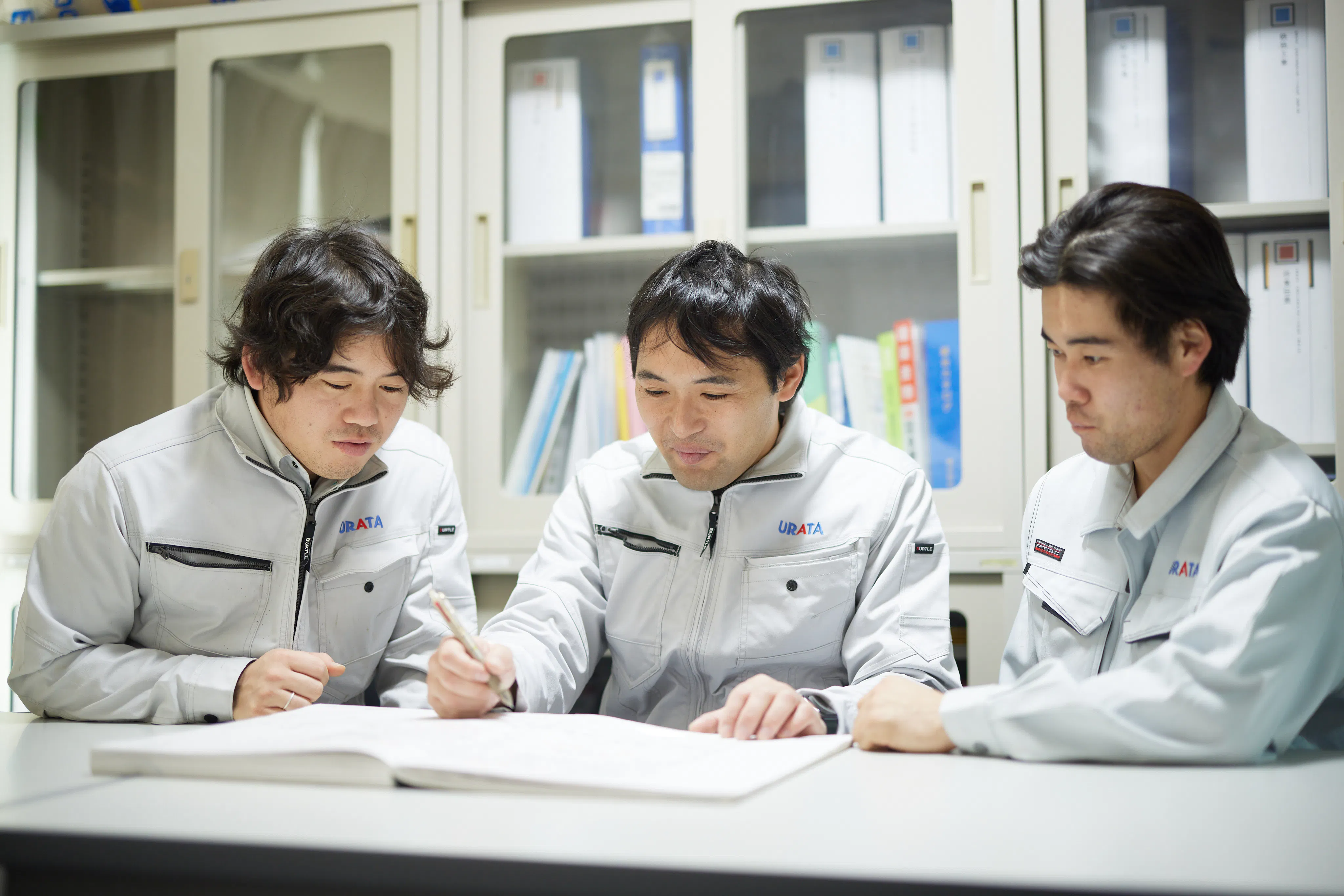 【育成環境】未経験から建築スキルが身につく研修制度。CAD・BIMも学べる成長環境!実際の現場見学から、CAD・BIM研修まで。文理問わずプロへ育てる伴走型教育。