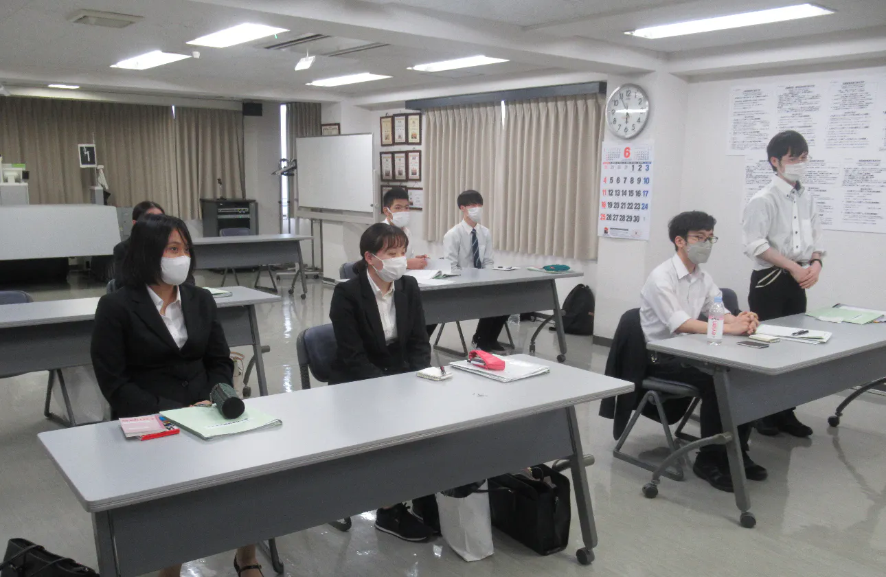 共に成長するための「共育」システムを確立