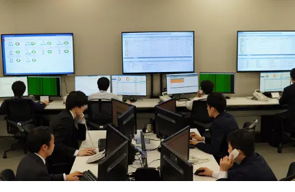 私たちは国内で数少ないITセキュリティ”専業”企業です。