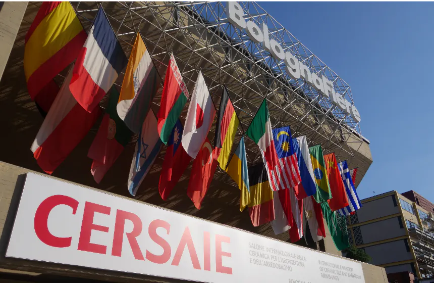イタリアは約170社のタイルメーカーがあり、同じEU圏内やアメリカ、アジア等世界中にタイルを輸出しています。