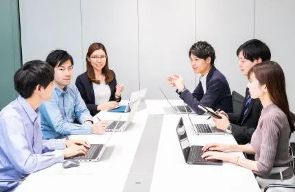 どこよりも成長を実感できる 「大人ベンチャー」企業