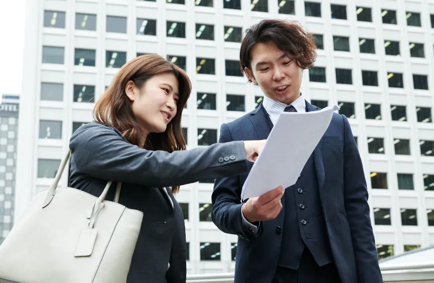 「利益を生み出すパートナー」を目指して顧客の資産運用コンサルティングをしております。