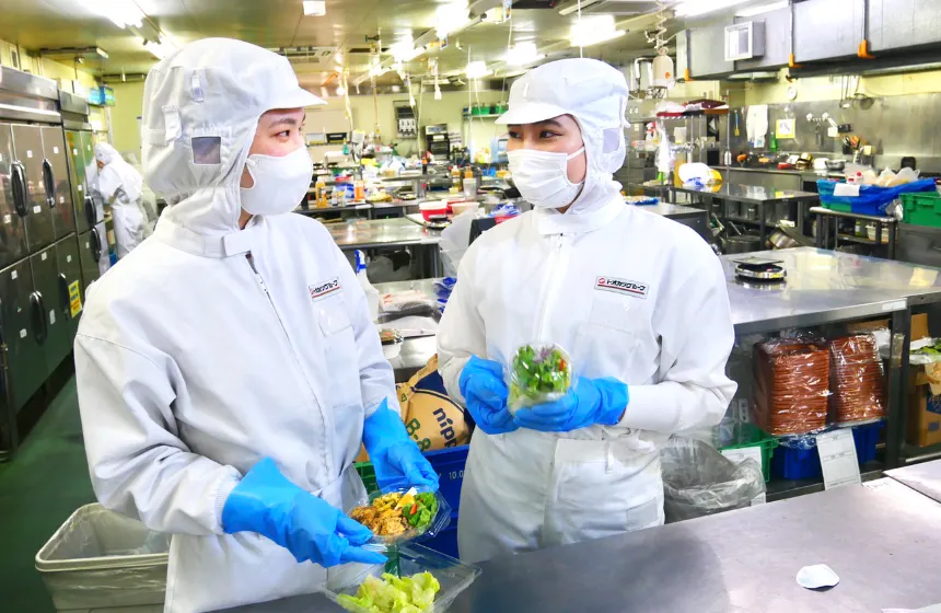 成長を続ける中食市場で、全温度帯の供給を行う食品メーカー