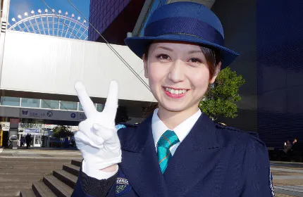 守る仕事は男性だけではありません。
女性社員も多数活躍中です!!