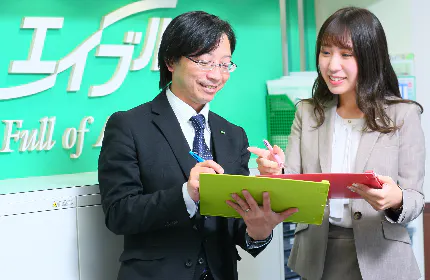社員間の人間関係や信頼関係が、働きやすさに繋がっていると考えております。店舗のメンバーが一丸となって、目標達成に向けて頑張っています。