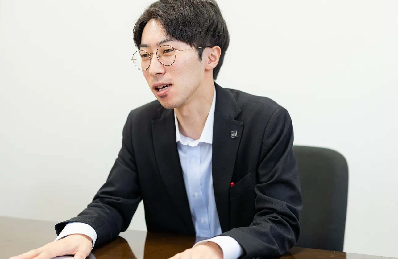 時代の変化に対応し、お客様からの期待に応えるため、 プロの集団としてお客様の成功のお手伝いをしています。