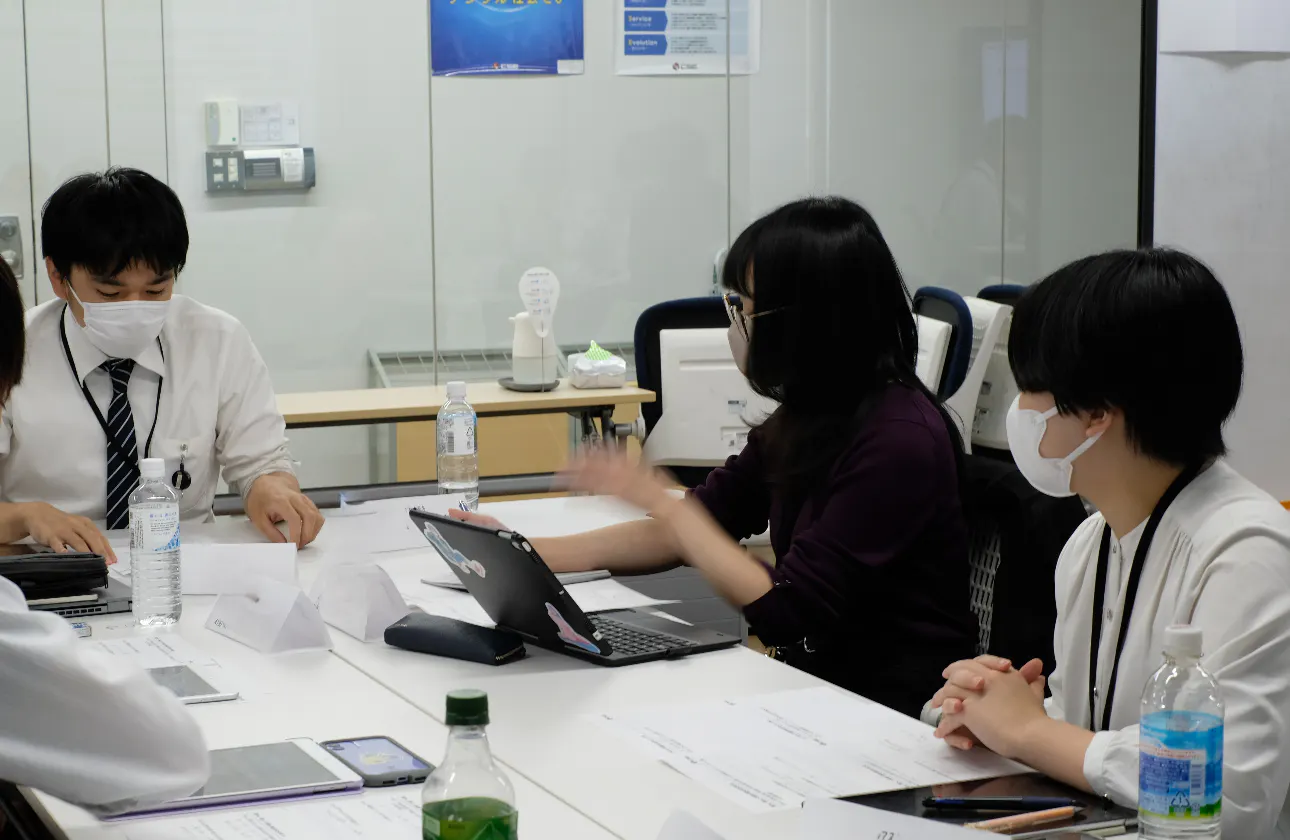 充実した研修制度で市場価値の高いエンジニアに早く成長できます